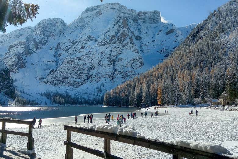 Lake Braies becomes even more magical in winter