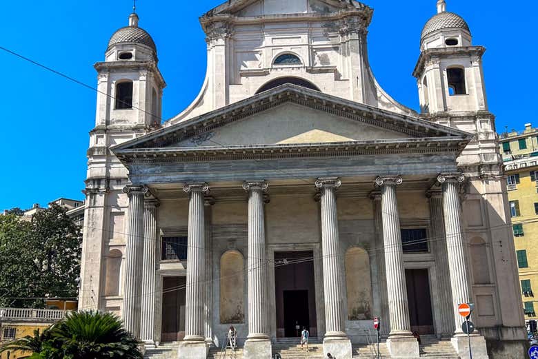 Fachada de la basílica della Santissima Annunziata del Vastato