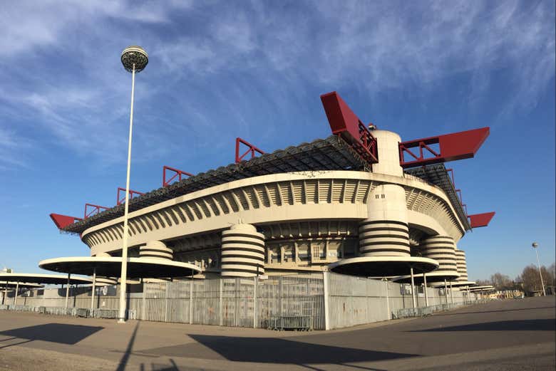 Extérieur du stade San Siro 