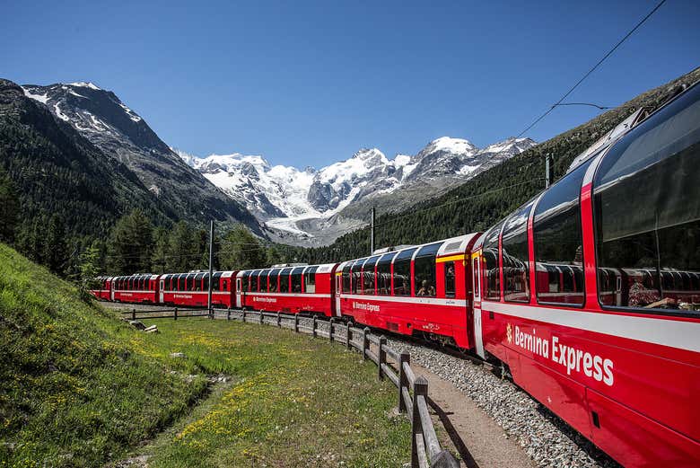 Admire the landscapes in Italy and Switzerland