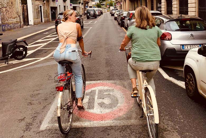 Durante o tour de bicicleta por Milão