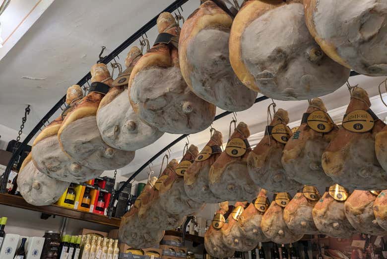 Jamón local al estilo de Parma