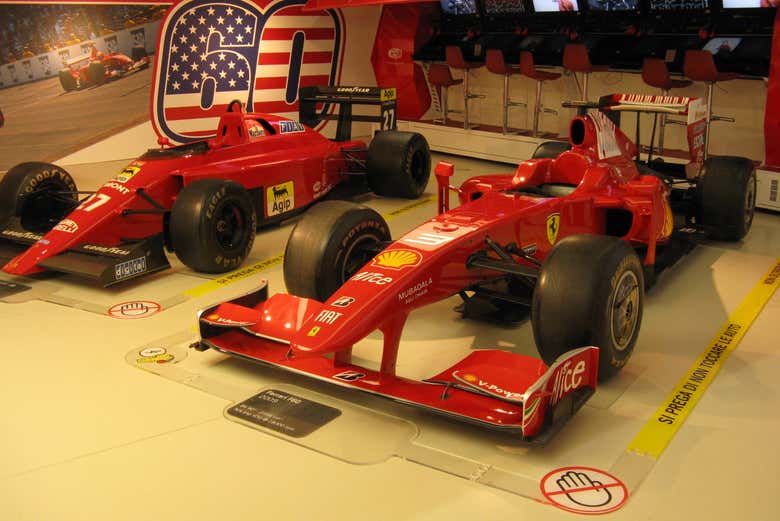 Deux Ferrari de Formule 1
