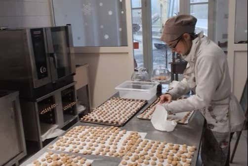 Learn about baking with our expert pastry chef