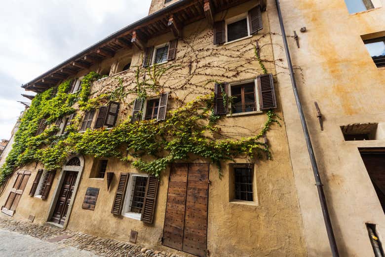 Une des maisons traditionnelles du village