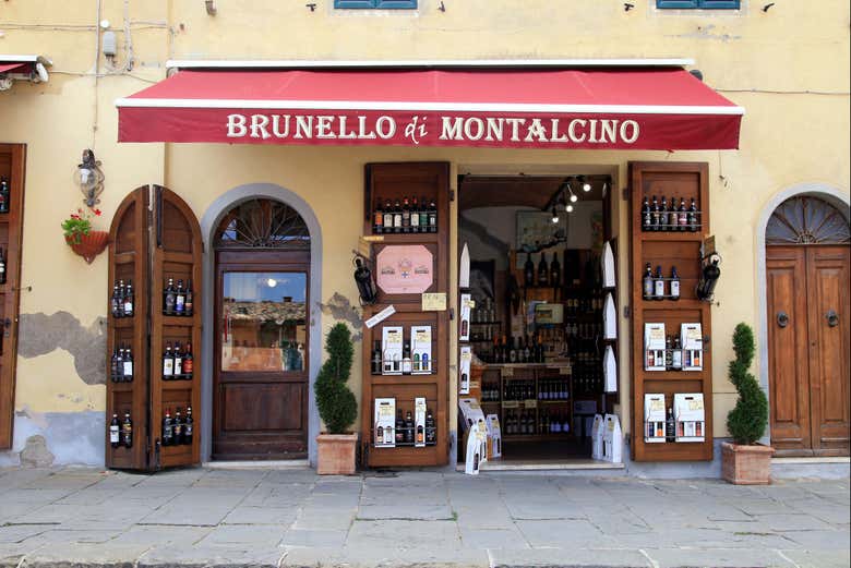 Caves à vin dans le centre historique de Montalcino