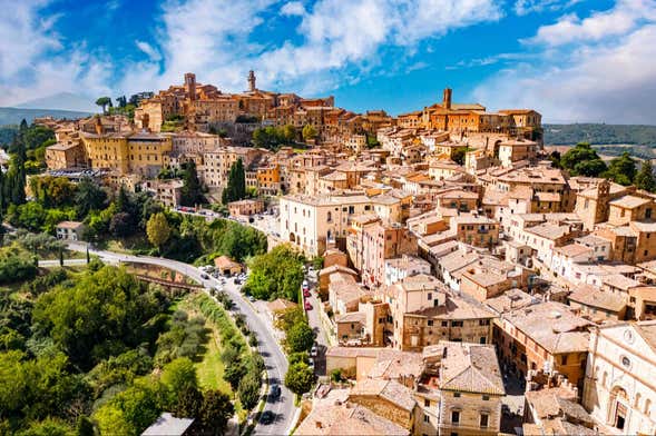 Bus touristique de Montepulciano