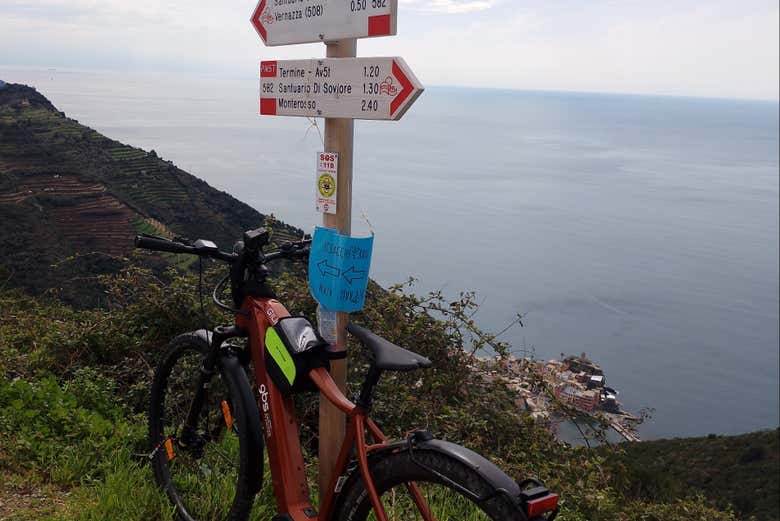 Enjoy the landscapes of Cinque Terre