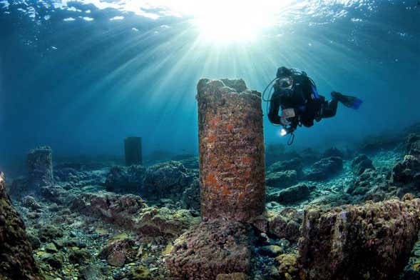 Beginner's Scuba Diving in the Submerged Archaeological Park of Baia