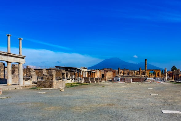 Pompeii, Herculaneum & Vesuvius Tour