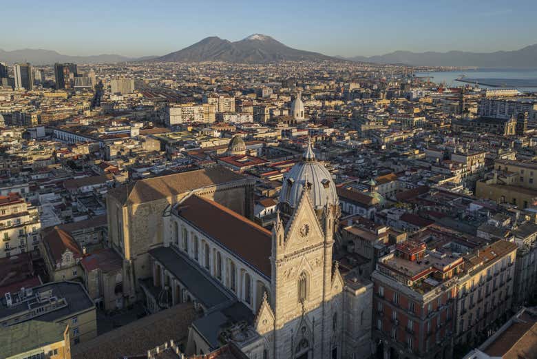 Vista aérea de la Catedral de Nápoles