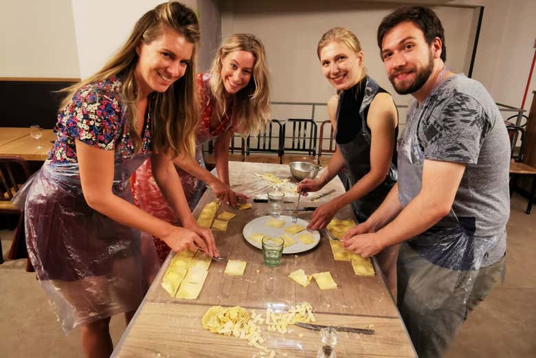 Enjoy the experience with friends