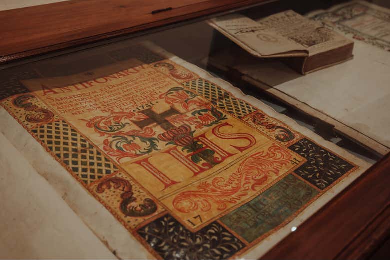 Un exemple d'art sacré dans la basilique de Santa Chiara