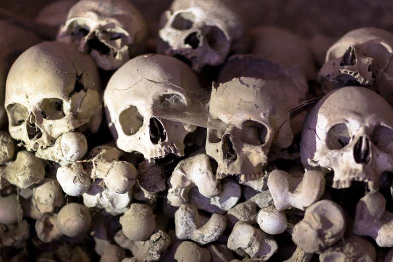 Descubriréis los secretos del cementerio delle Fontanelle