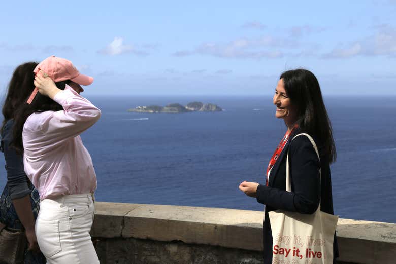Disfrutando de las vistas de la costa