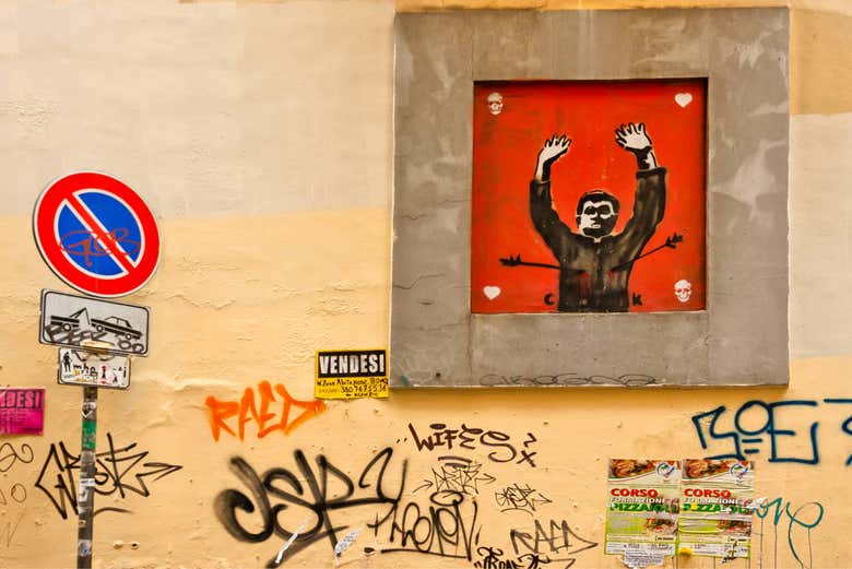 Social and political critique using graffiti