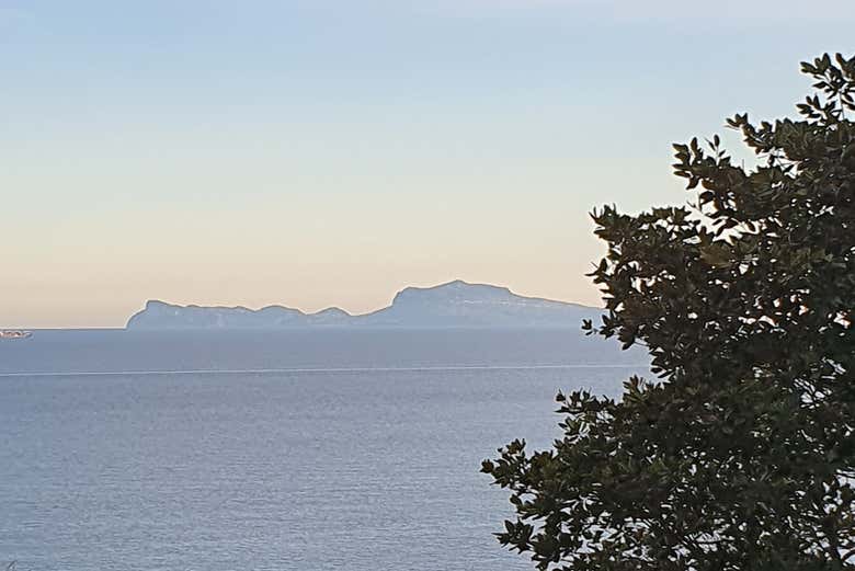 Capri vista desde Napoles