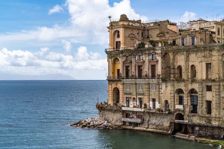 Palazzo Donna Anna, una splendida residenza storica