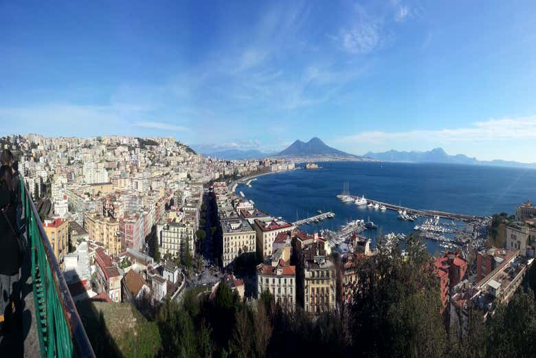The bay of Naples from the Posillipo neighborhood