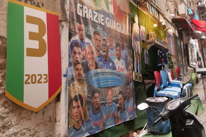 Explore Naples
