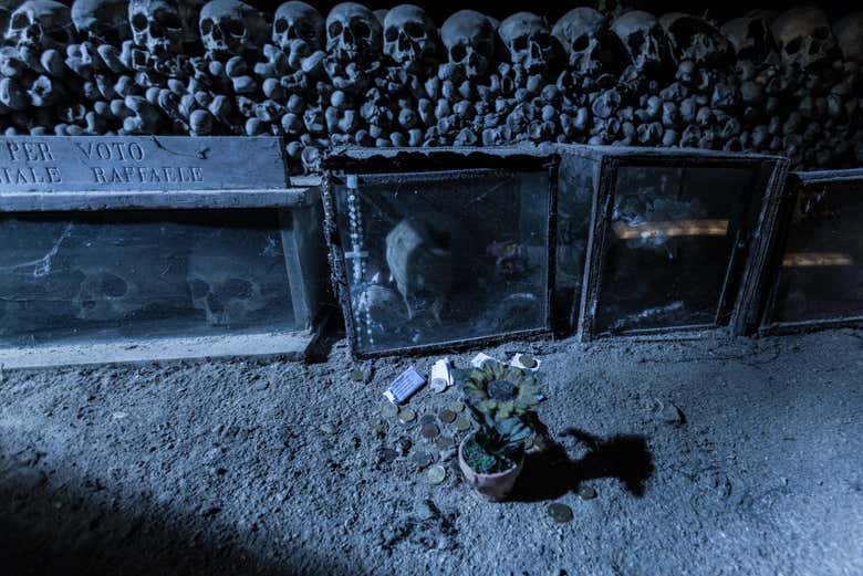 Una de las salas del cementerio