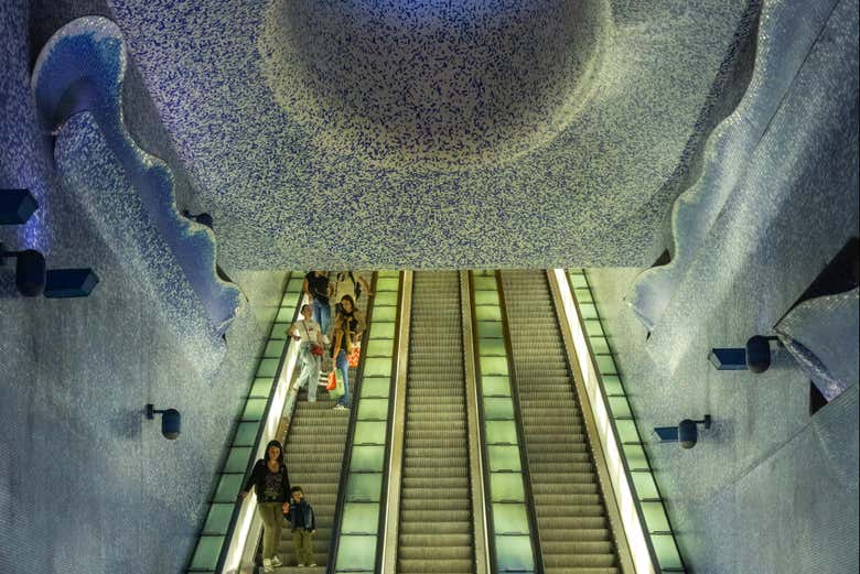 Nella stazione Toledo a Napoli