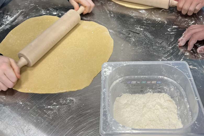 Estirando la masa de pasta