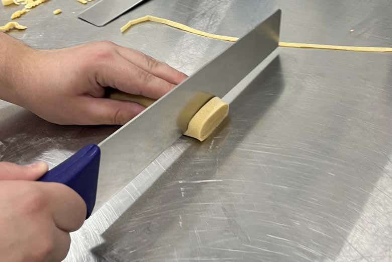 Preparando tagliatelle