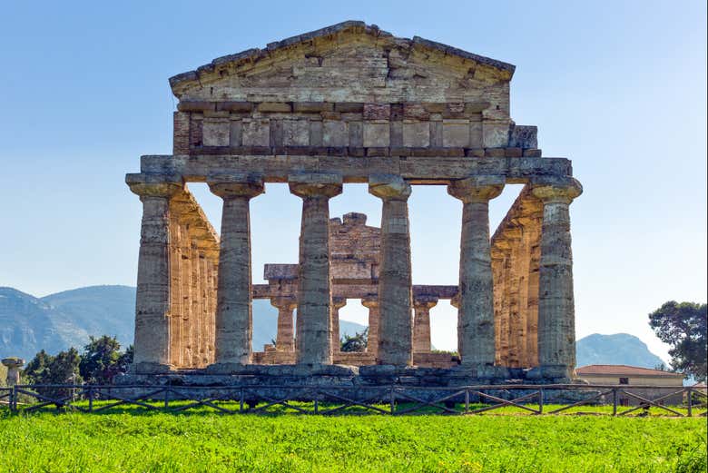 Contemplez le temple d'Athéna