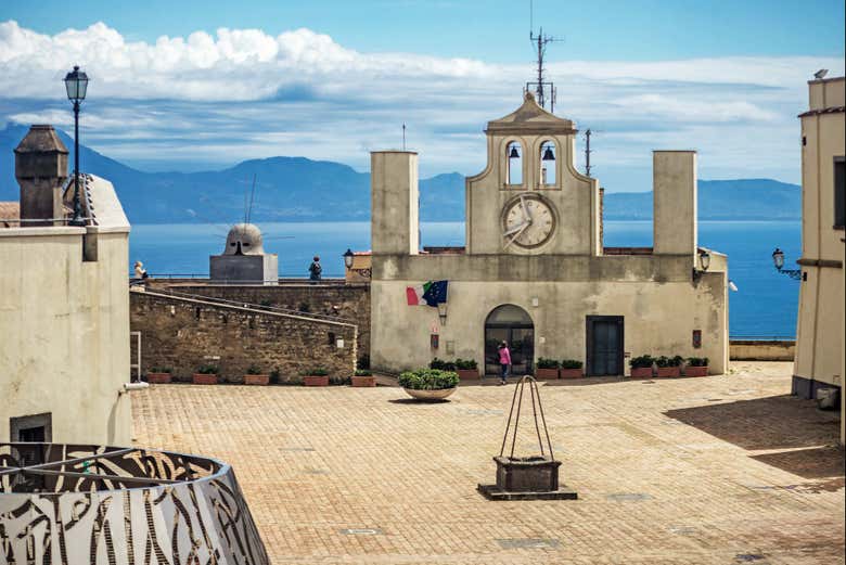 La terrazza panoramica di Castel Sant'Elmo