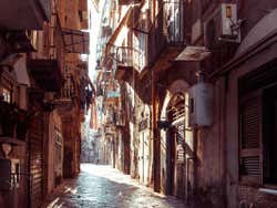 Rue typique de Naples