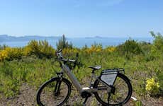 Tour en bicicleta eléctrica y senderismo por el Vesubio