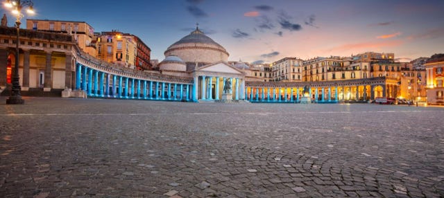 Tour della Napoli monumentale e del Palazzo Reale