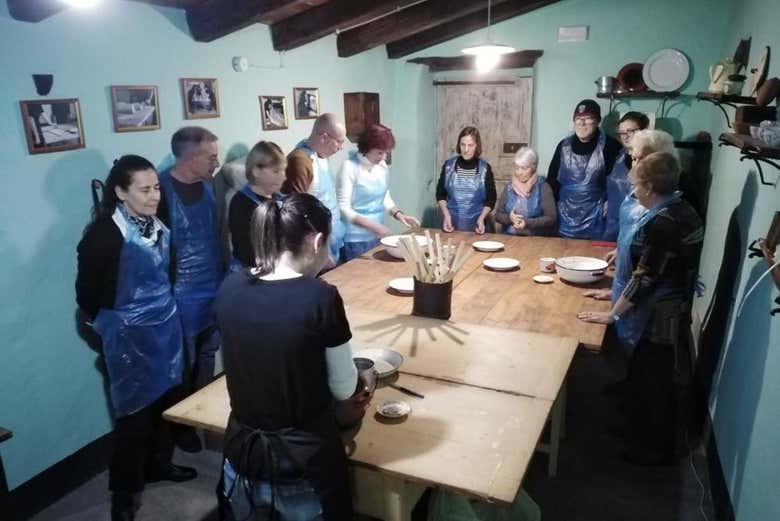 Comenzando el taller de pan carasau