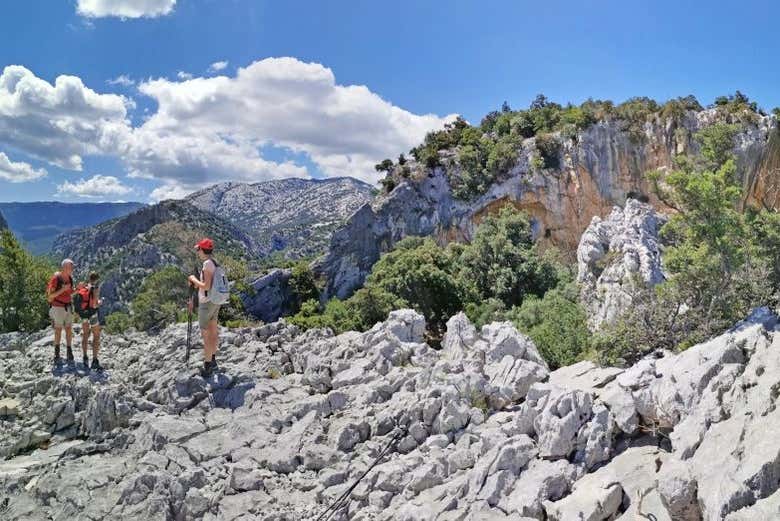 Senderismo por el monte Tíscali