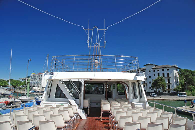 Bateau prêt à naviguer
