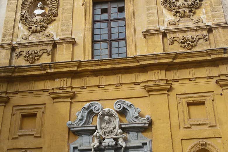 Une église de la piazza della Memoria