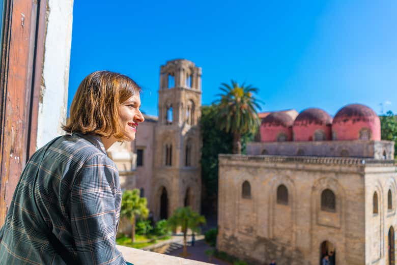 Contemplando la iglesia de San Cataldo