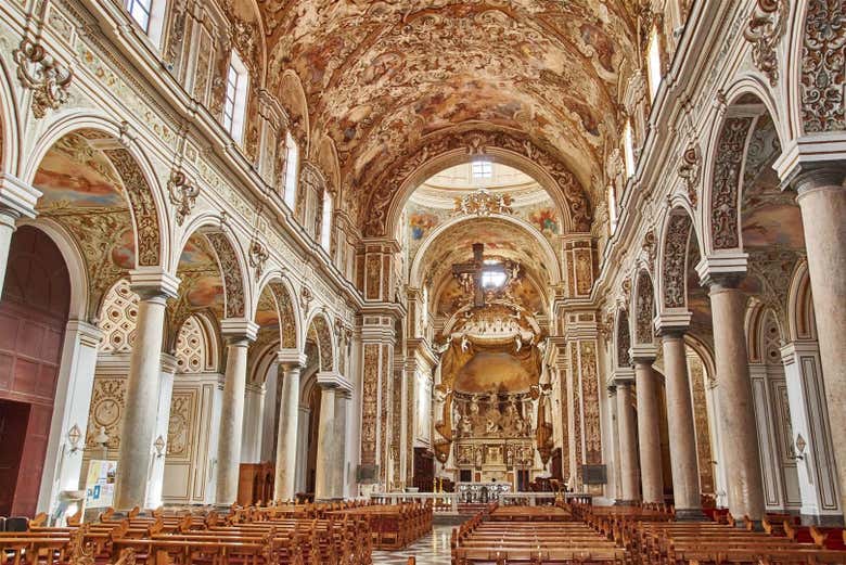 Interior de la catedral