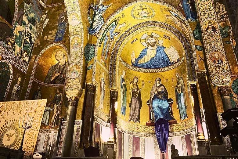Learn about the history of the Palatine Chapel