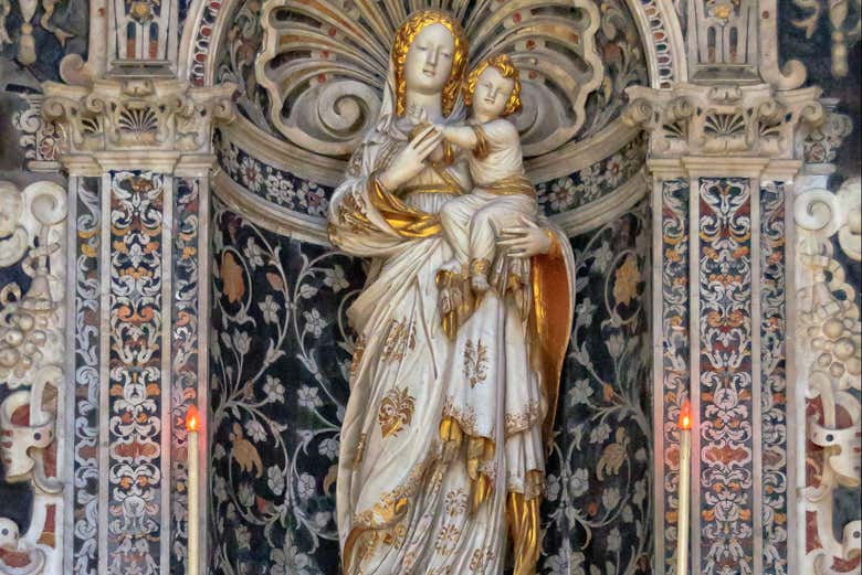 Marvel at the details in San Giuseppe Church