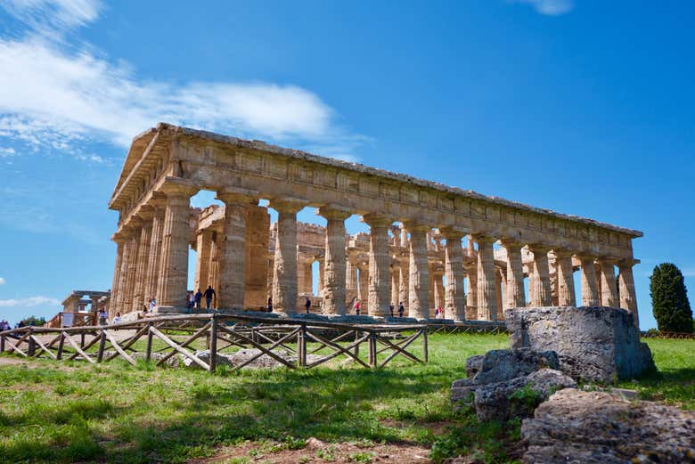 Uno scorcio del Tempio di Nettuno