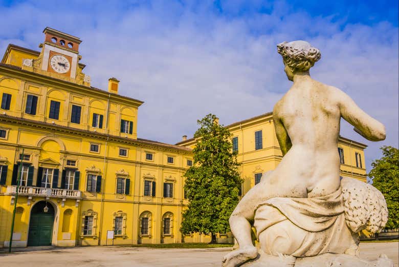 Bellos edificios en Parma