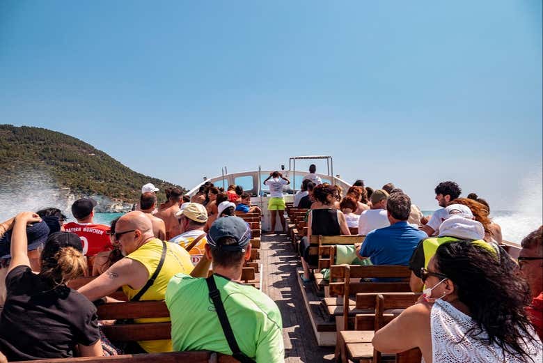 La promenade en bateau le long de la côte du Gargano
