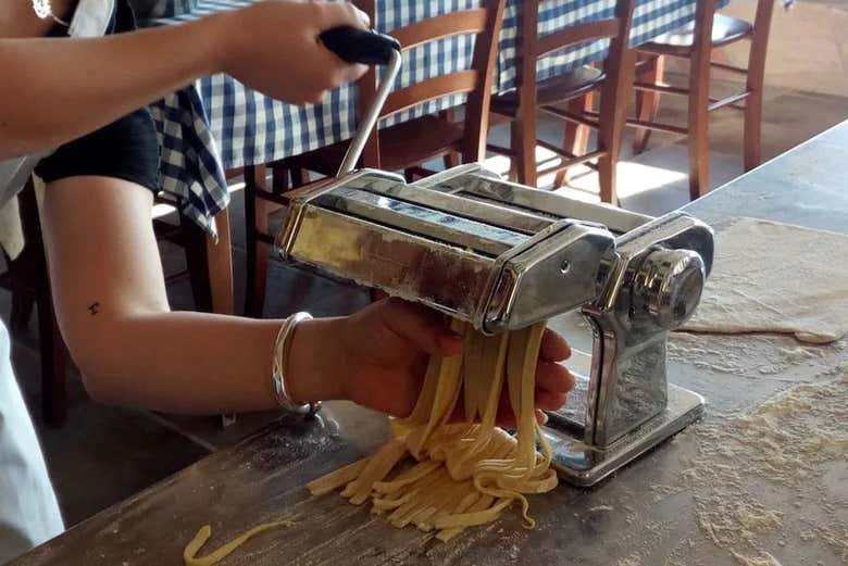 Dig into this immerisve culinary experience on the Amalfi Coast