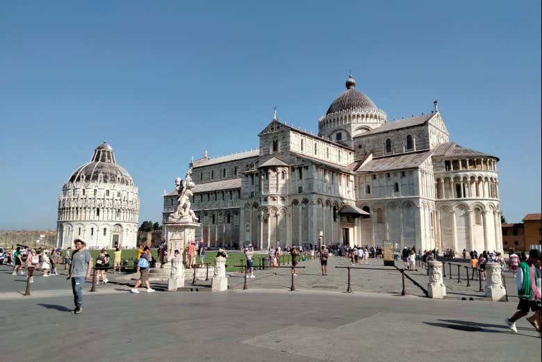 Panorámica de la Piazza dei Miracoli