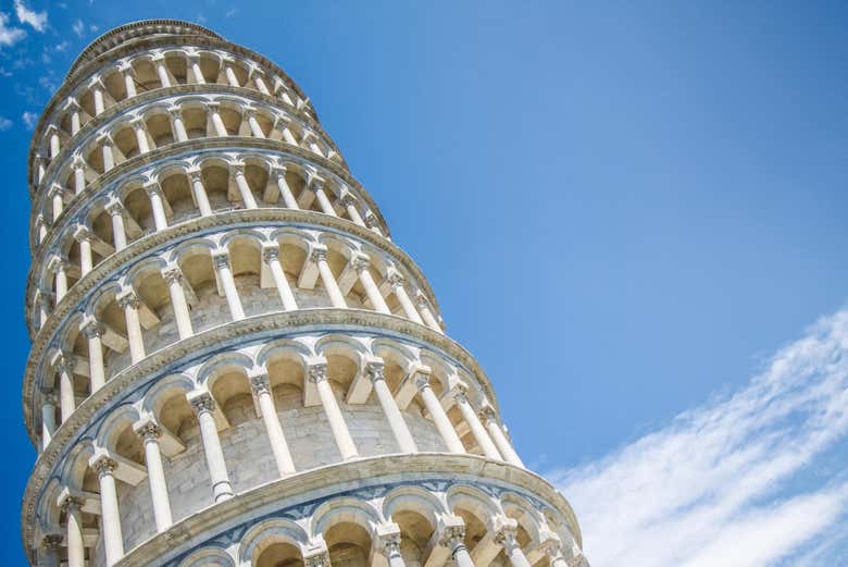 La torre inclinada de Pisa en perspectiva