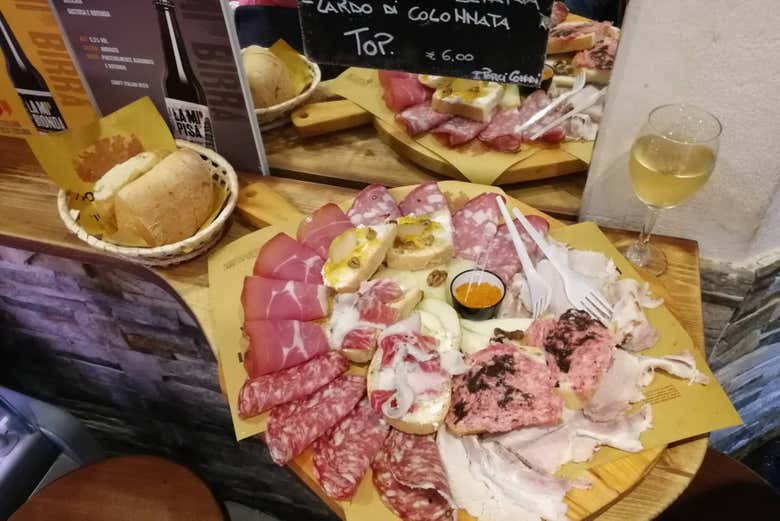 Planche de charcuterie toscane
