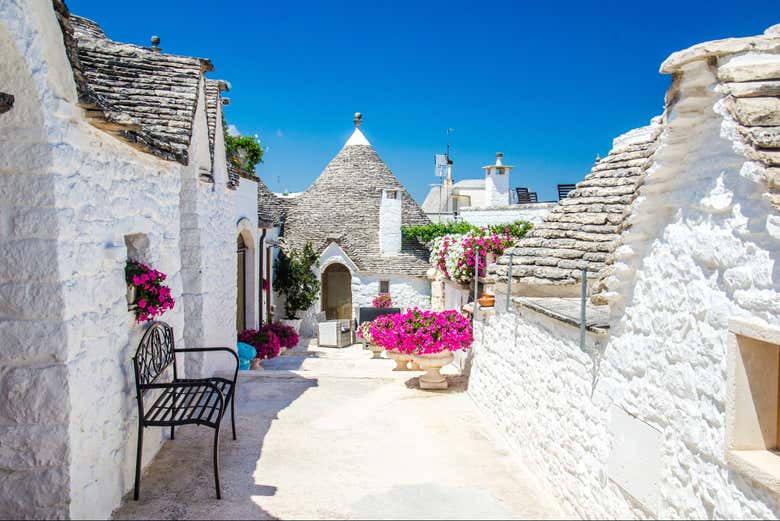 Flores nas ruas de Alberobello