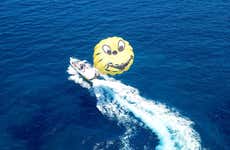 Parasailing a Polignano a Mare